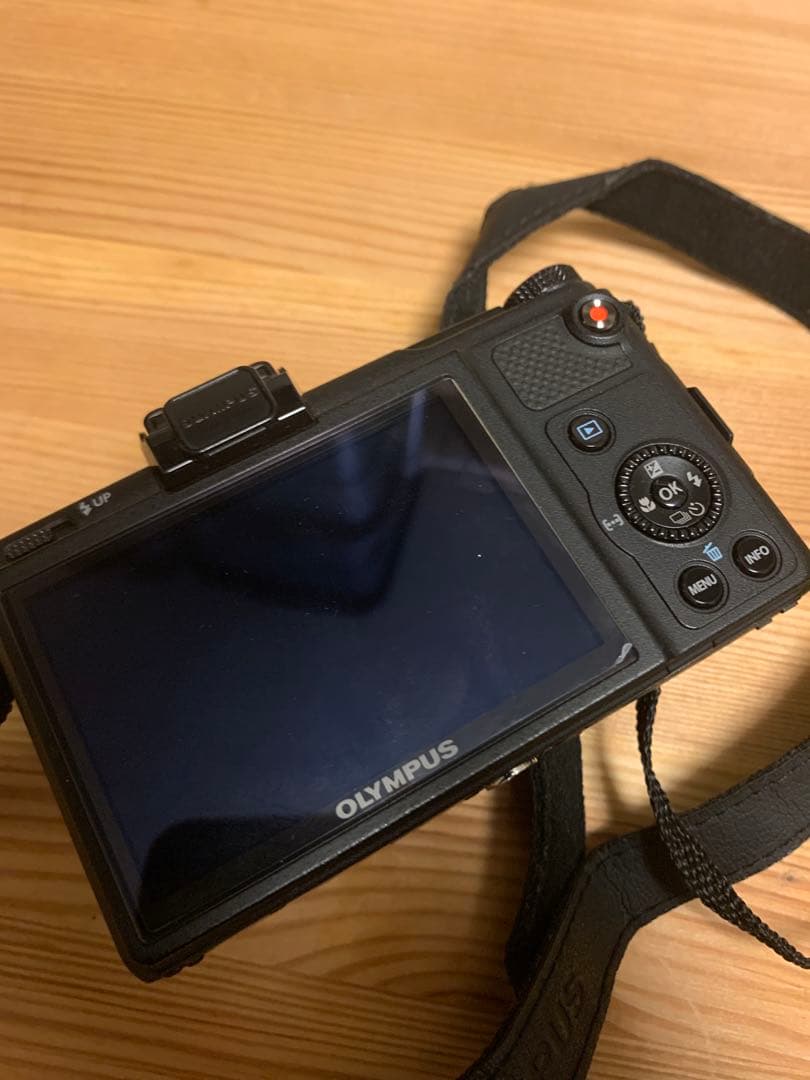 Olympus XZ-1コンパクトデジタルカメラ