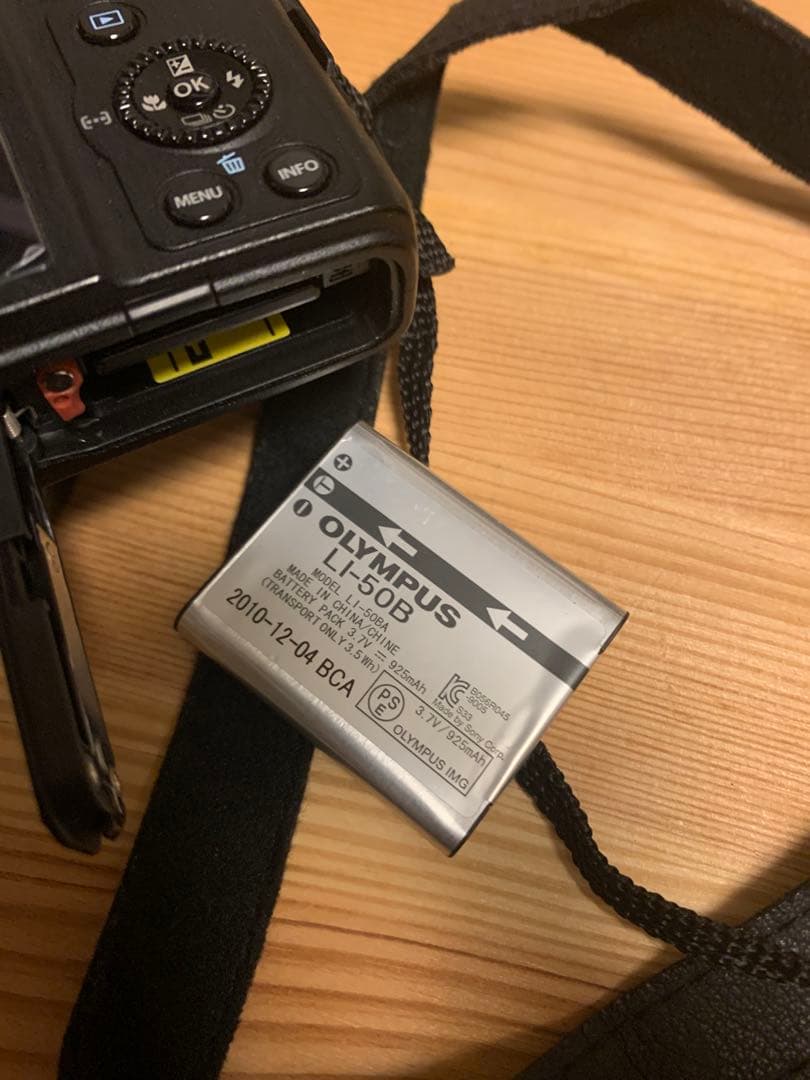 Olympus XZ-1コンパクトデジタルカメラ