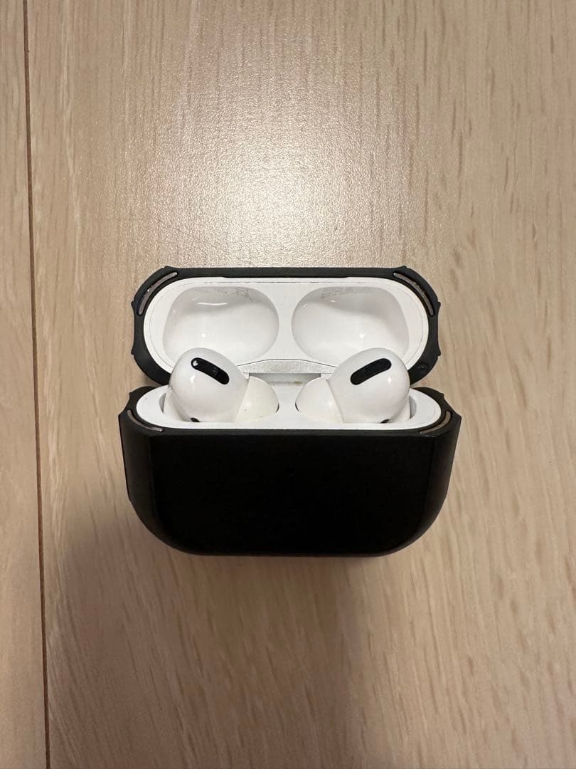 AirPods Pro ブラックケース付き