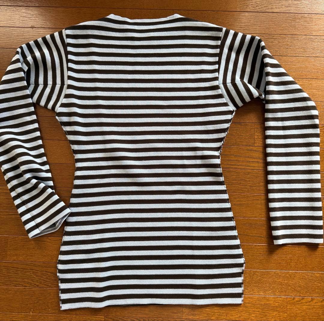 シシクイ　ボーダー　トップス　水色×茶