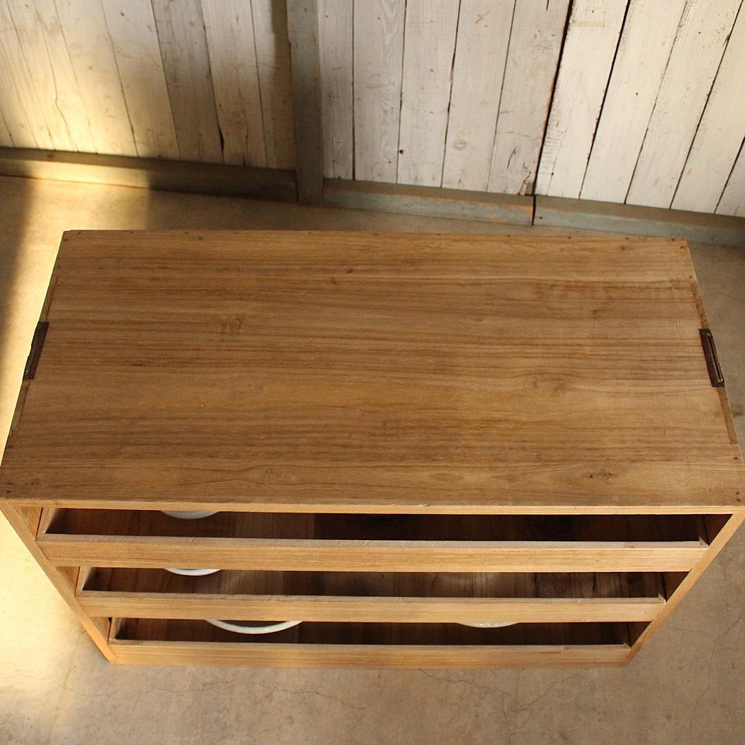 古い木製の引き出し　3段　食器棚　シャツケース　収納棚　チェスト　古家具