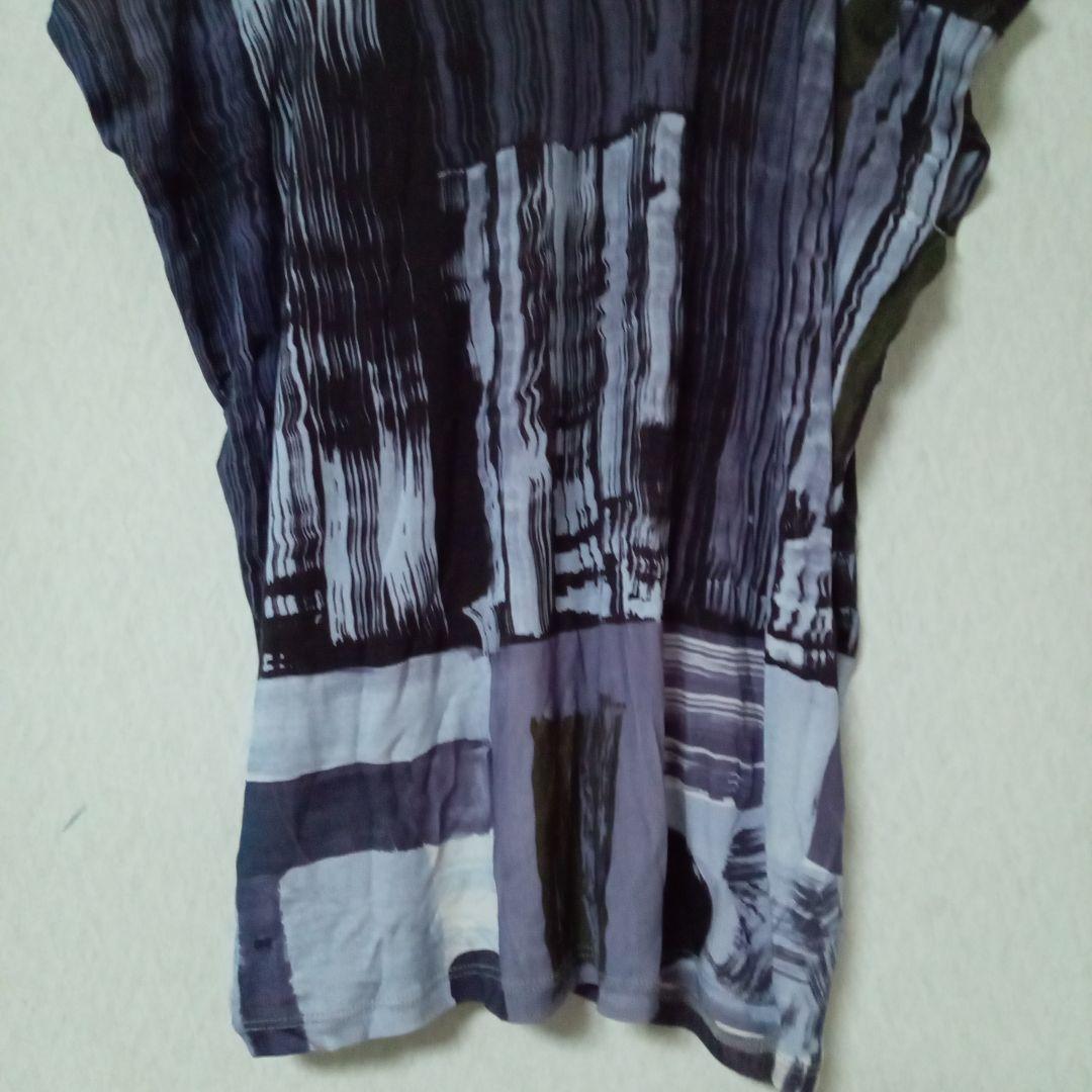 【最終価格】ISSEY MIYAKE 　プリント　トップス