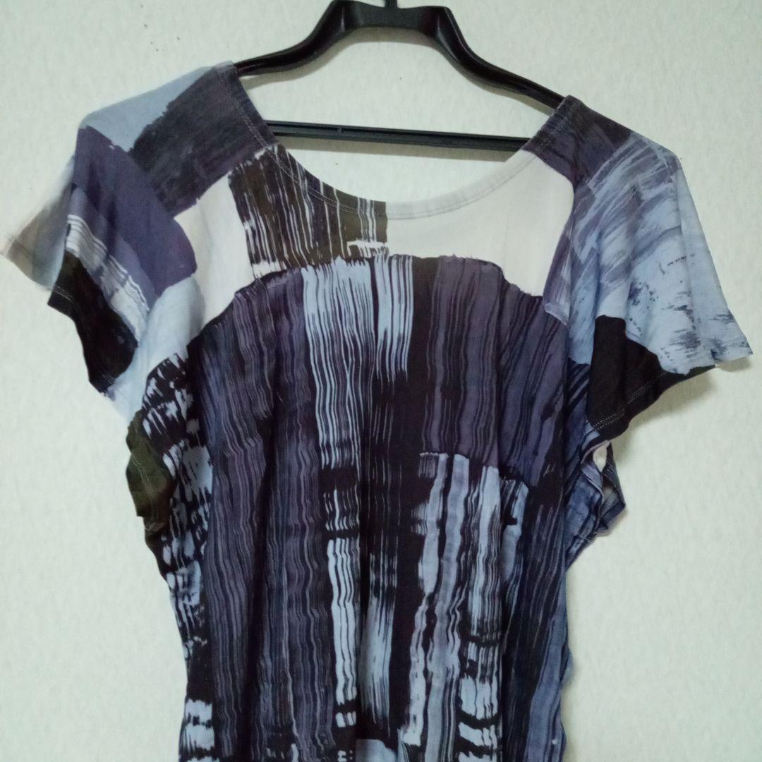 【最終価格】ISSEY MIYAKE 　プリント　トップス