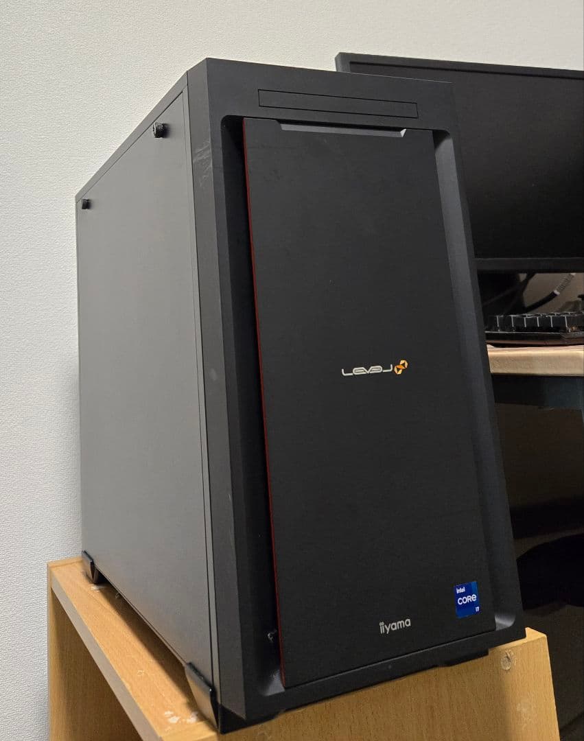 LEVEL ∞ ゲーミングPC i7 13700F RTX4060Ti