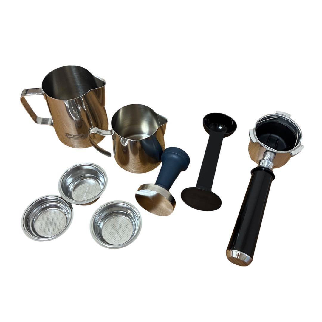 デロンギ DeLonghi デディカEC680Mエスプレッソ・カプチーノメーカー