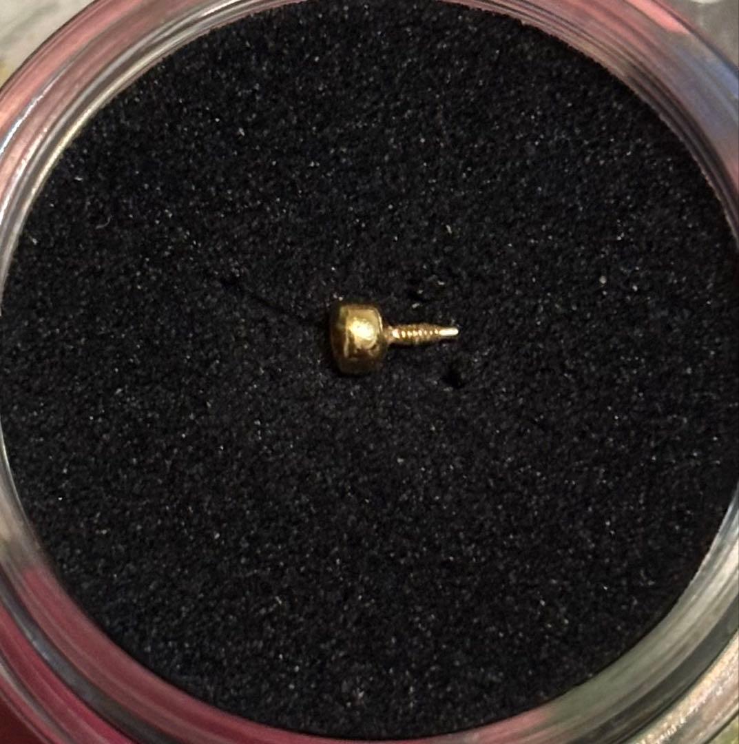 Picollet 軟骨ピアス パーツ ダイヤモンド 18K イエローゴールド