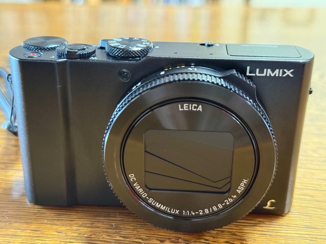 Panasonic Lumix DMC-LX9コンパクトデジタルカメラ