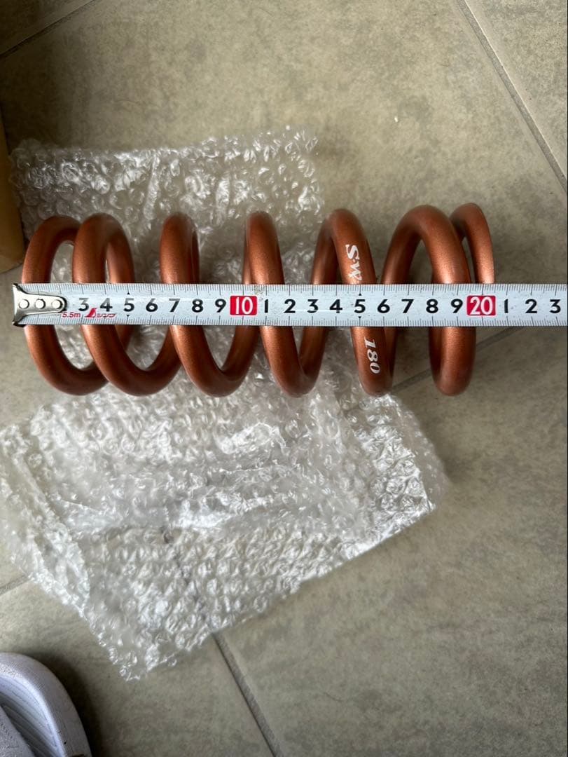 Swift 180 サスペンションスプリング