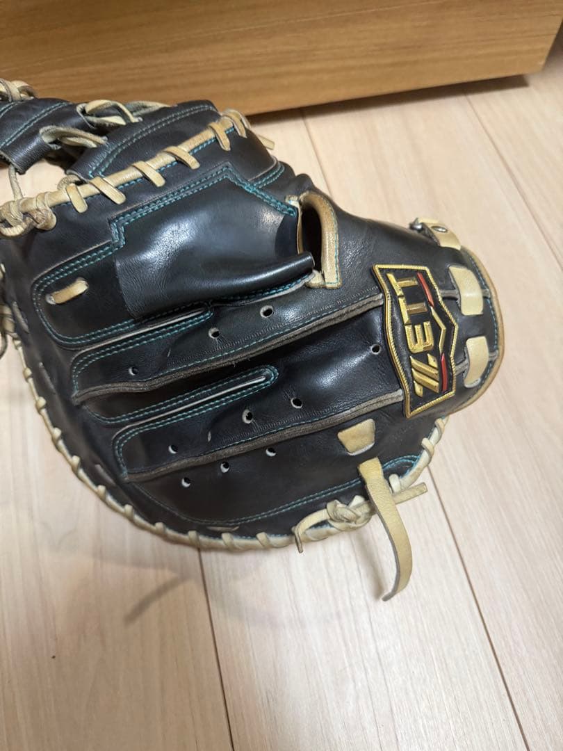 ZETT硬式グローブ 黒/ベージュ