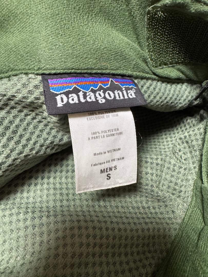 patagonia スノーウェアパンツ2本、 フリース1着
