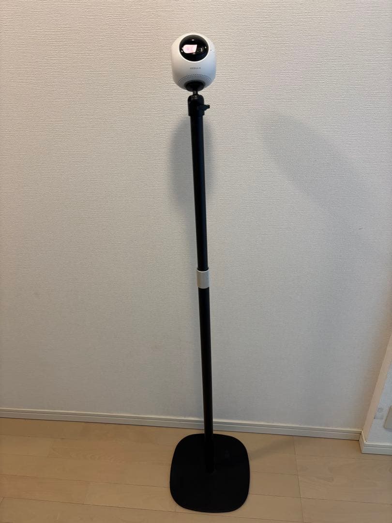 NEBULA Astro プロジェクター 本体　スタンド付き