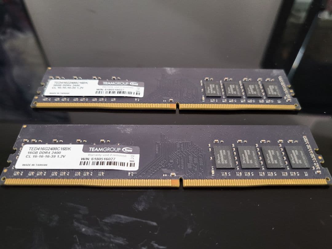 Team 32GB (16 GB x 2枚)デスクトップ用 メモリー　DDR4