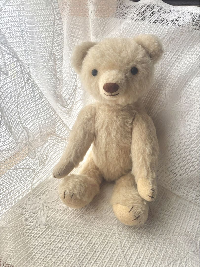 ハンドメイドベア(イギリス天然モヘア)全長34cm くまちゃん帽子つき