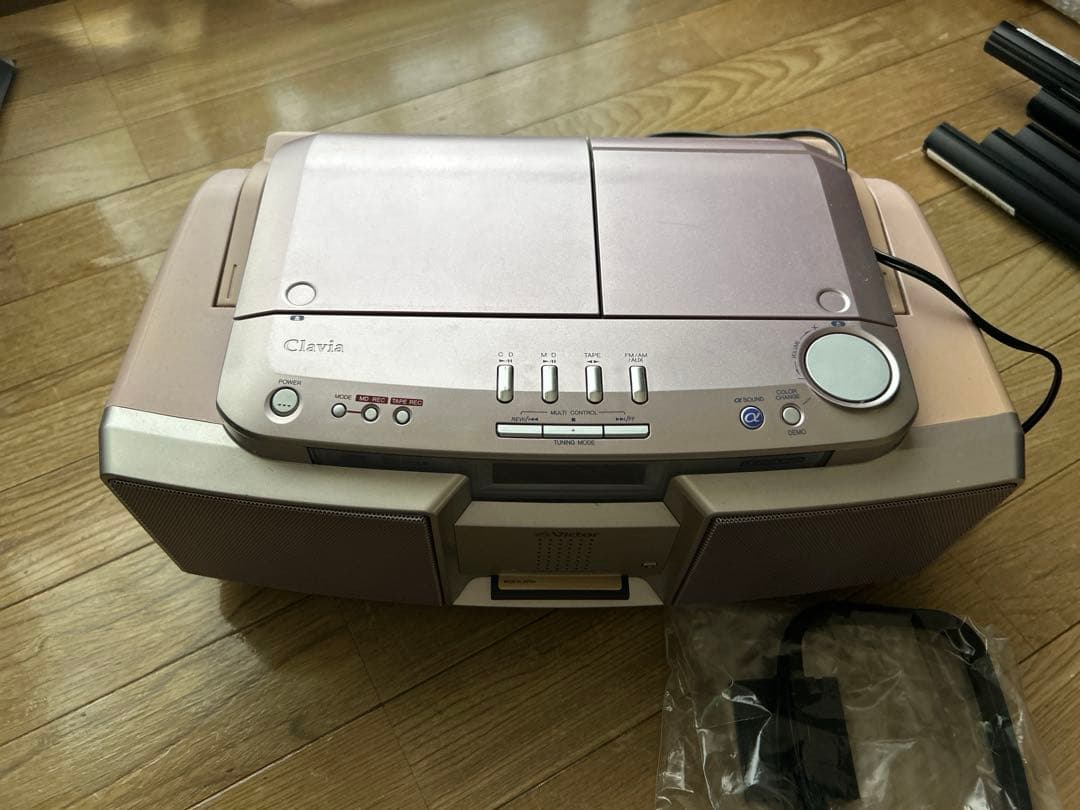 クラビアラジカセ　ガズボン