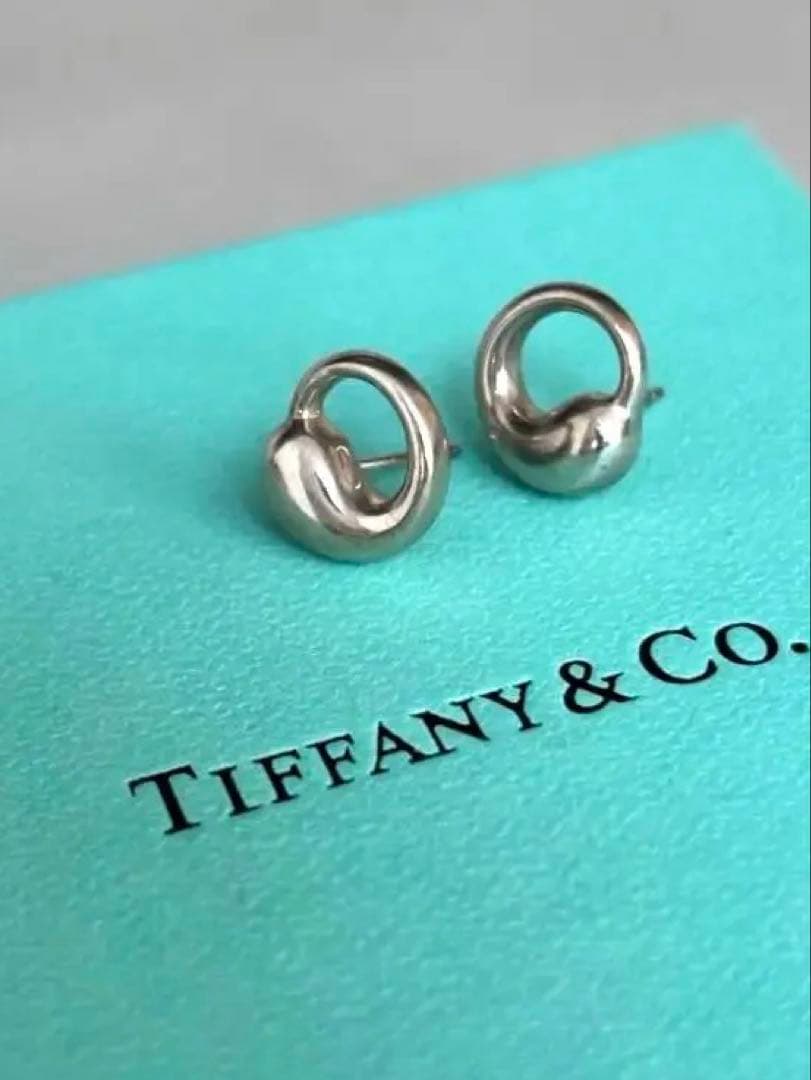 Tiffany & Co. シルバー エターナルピアス
