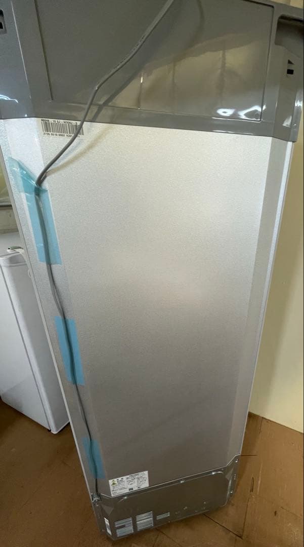 シャープ 冷蔵庫 SJ-W356Ｊ　両開き 350L 2022年製　中古品