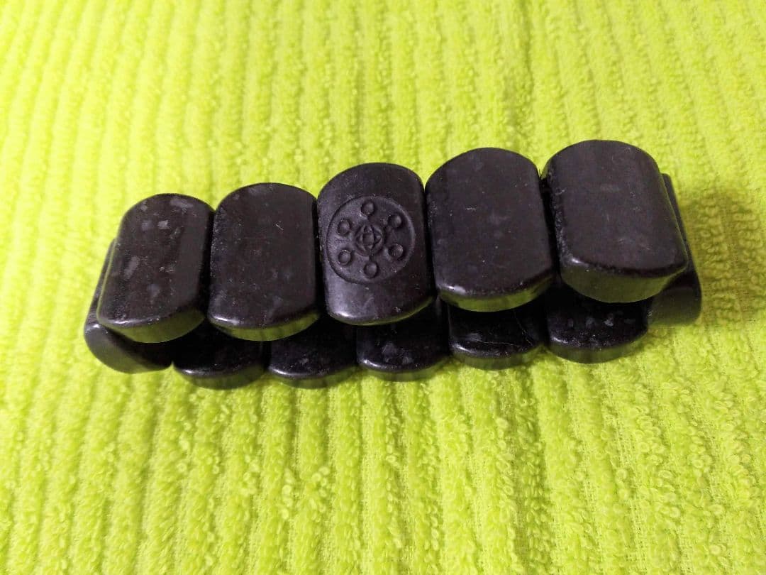 GEMMOVE 貴蛇紋石ブレスレット 12コマ 箱なし