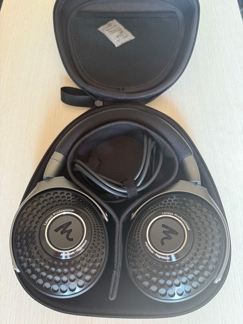 ヘッドホン Focal Lensys Professional