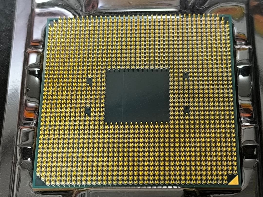 【使用極少】AMD Ryzen 7 5700X3D CPU本体のみ【動作確認済】