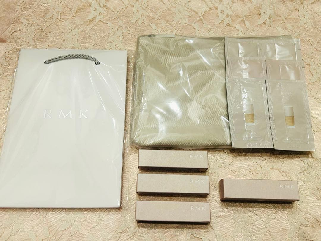 RMK デューイーメルト リップカラー トリオセット ポーチ ショッパー付き