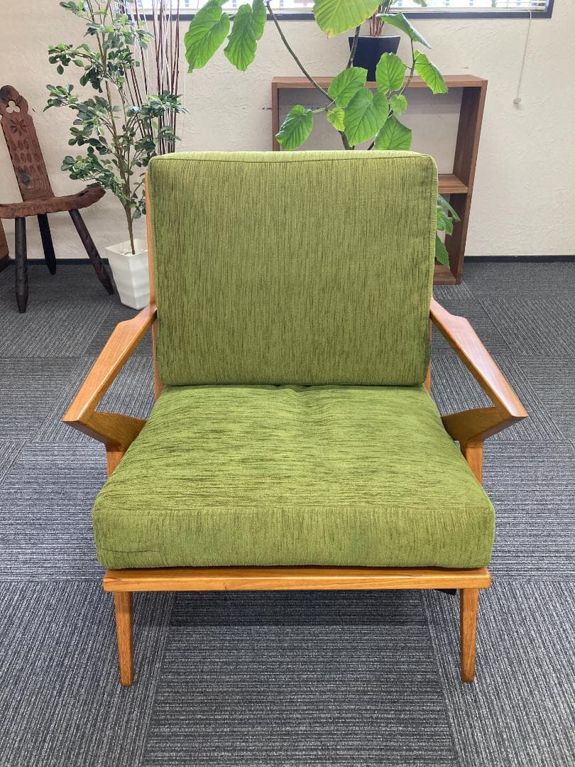 CHLOROS Triangle Arm 1-Seater Sofa クロロス