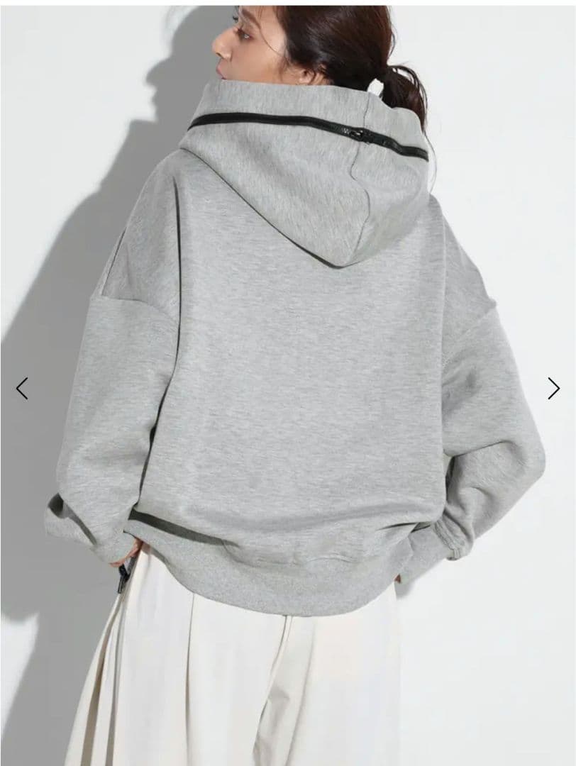 ヤマダヤ　スコットクラブ　ジップデザイン箔ロゴパーカー　グレー