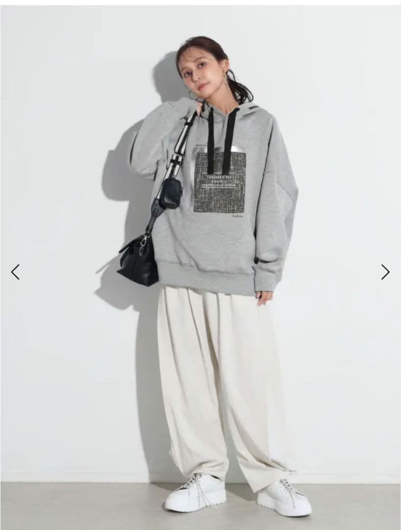 ヤマダヤ　スコットクラブ　ジップデザイン箔ロゴパーカー　グレー