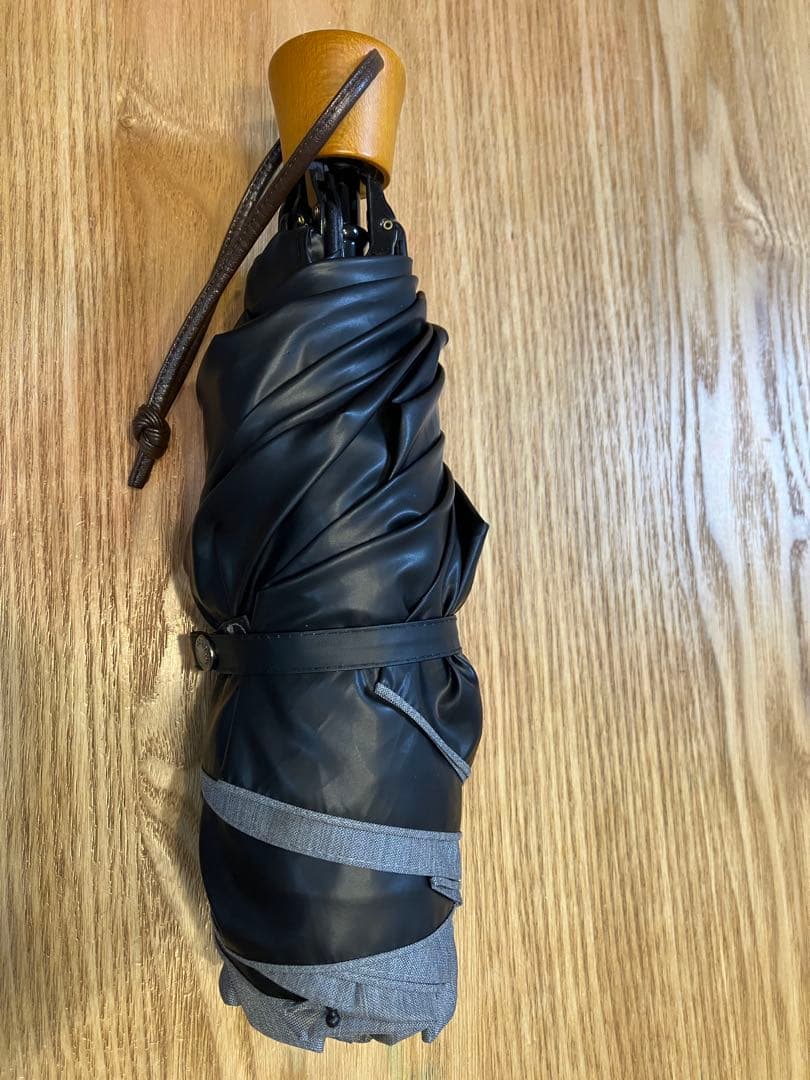 サンバリア100 3段折りたたみ　フロスト　グレー　日傘