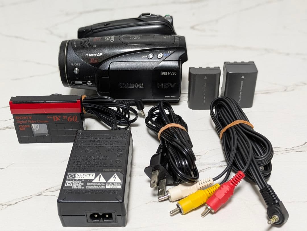 ② Canon　iVIS HV30　MiniDV対応　セット