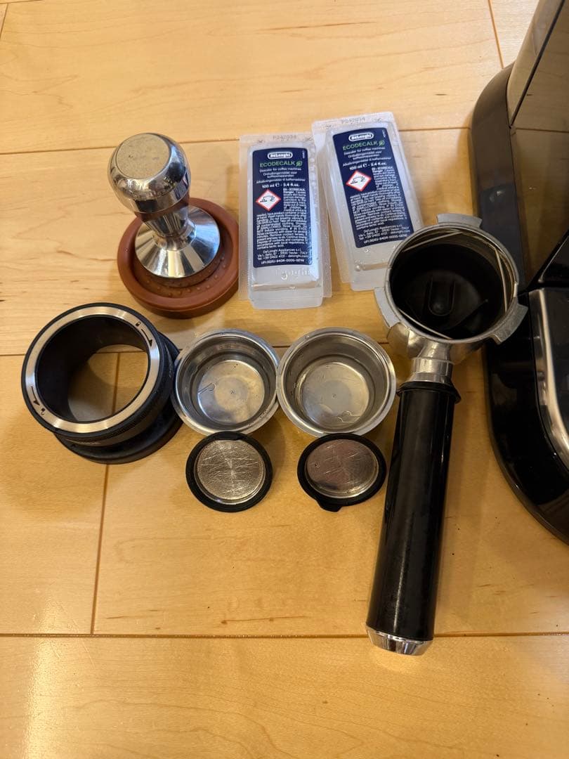 【専用出品】デロンギエスプレッソ・カプチーノメーカー ブラック EC680BK