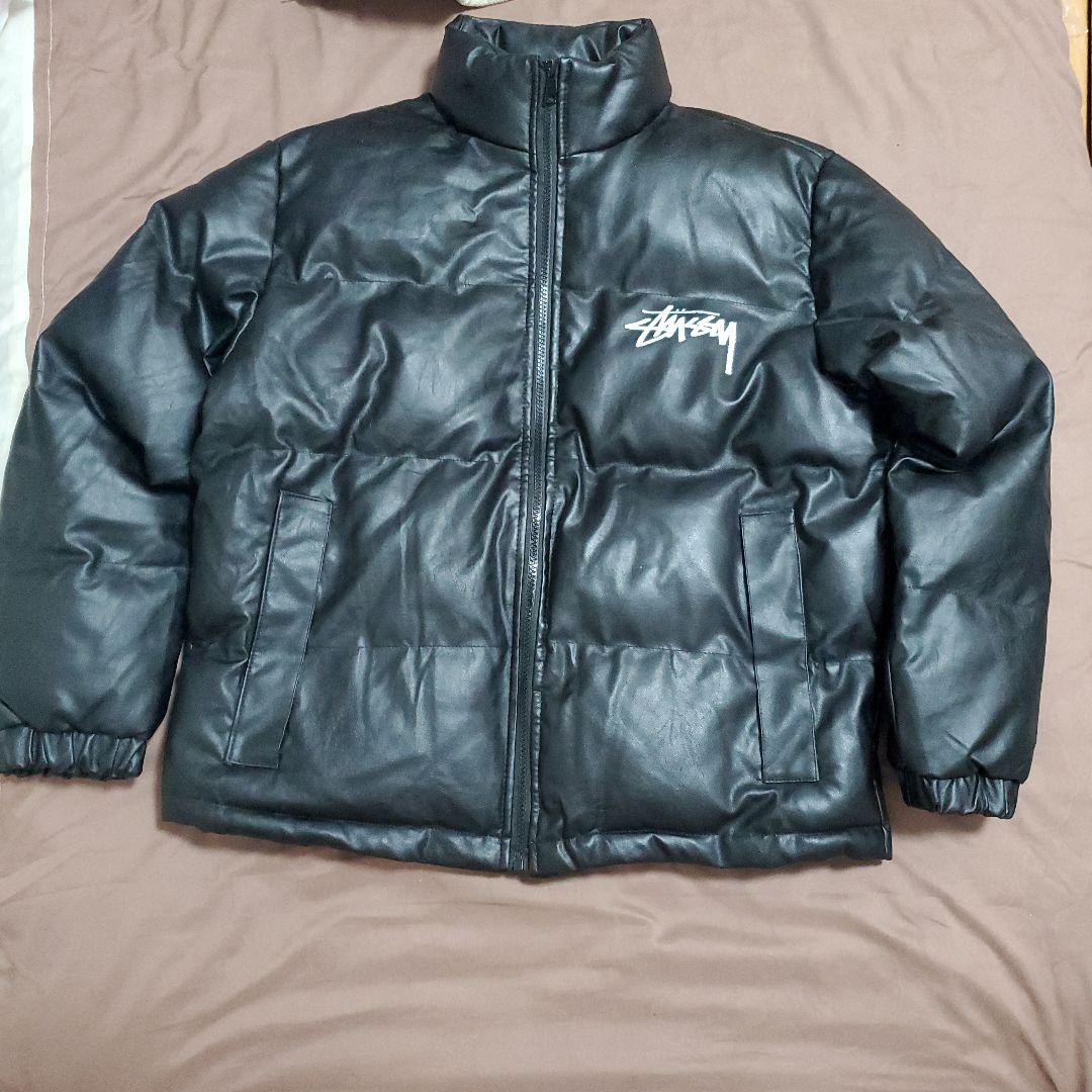 Stussy 黒 ダウンジャケット