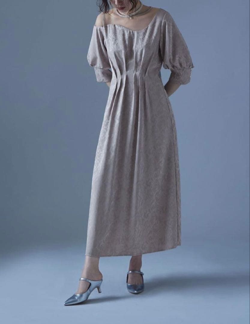 ★新品タグ付き★ LE’RURE ミアンダリングウエストタックフレアドレス