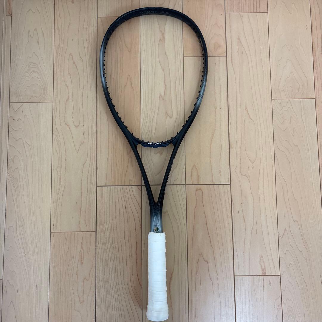 ヨネックス　ボルトレイジ　8V UL2