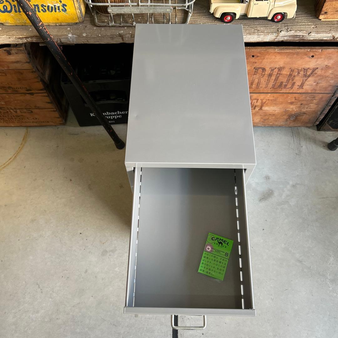 【廃盤】IKEA イケア HELMER ヘルメル 引き出し　スチール キャスター