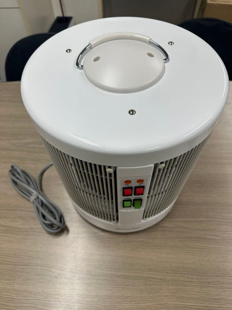 DAN1000-R16 電気ヒーター 1000W ホワイト　暖話室