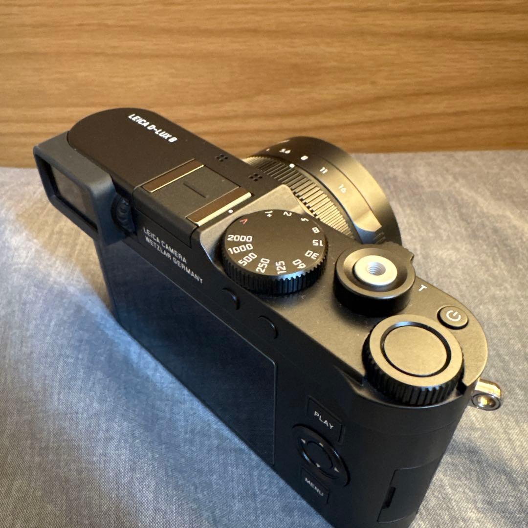 LEICA D-LUX8 中古
