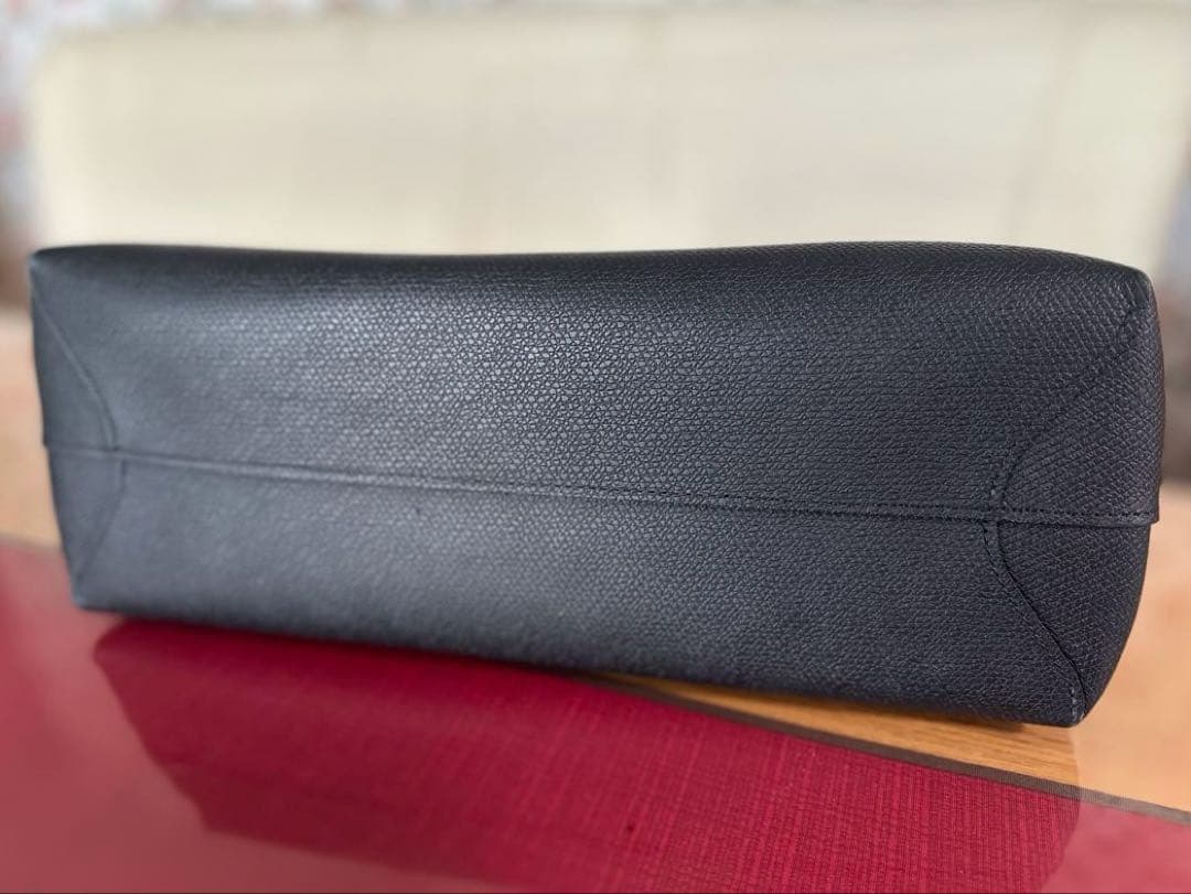 ロンシャンレザーバッグ大