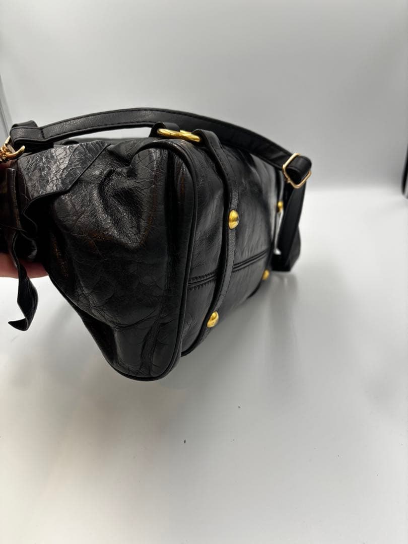 miu miu 黒 レザー ハンドバッグ