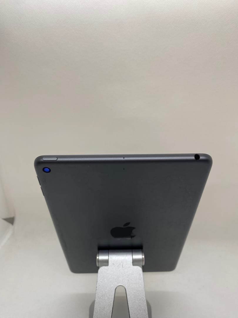 ジャンク品iPad mini 5 64GB バッテリー81% 9LM93