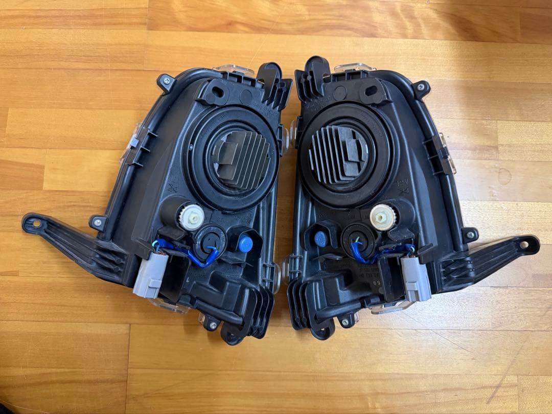 50プリウス 前期 フォグランプ【純正】