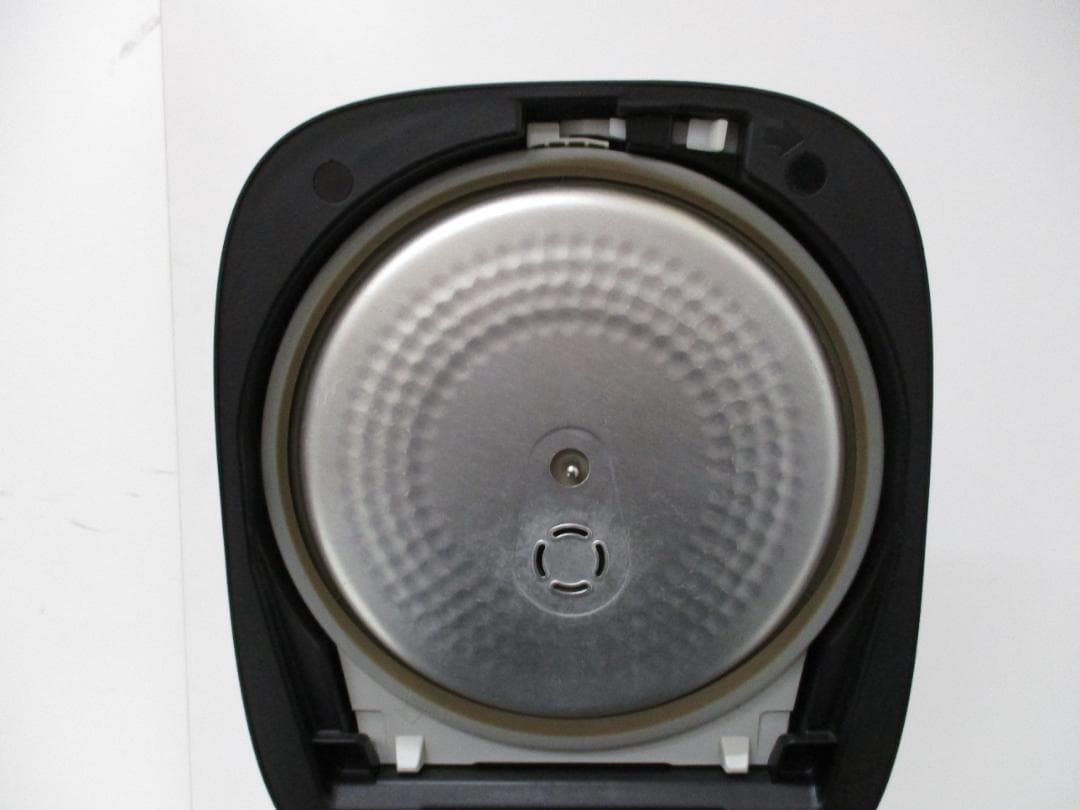 Panasonic IHジャー炊飯器 SR-FE101 2022年製