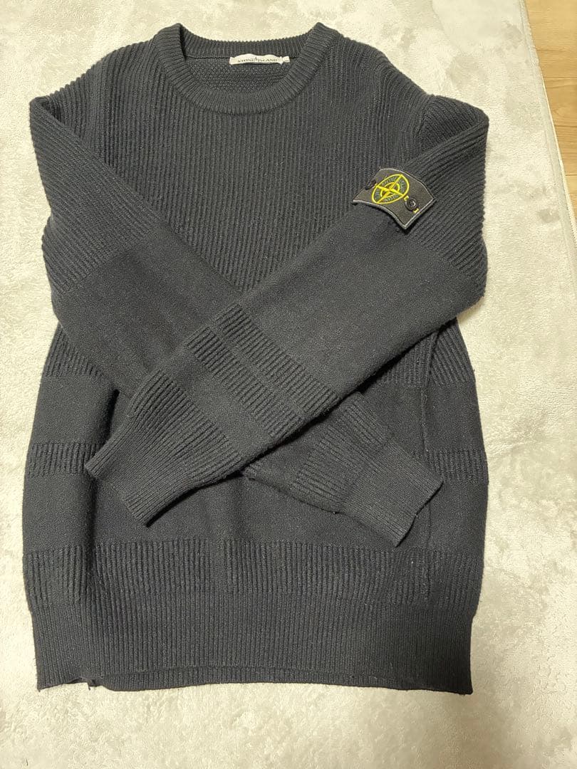 STONE  ブラックセーター