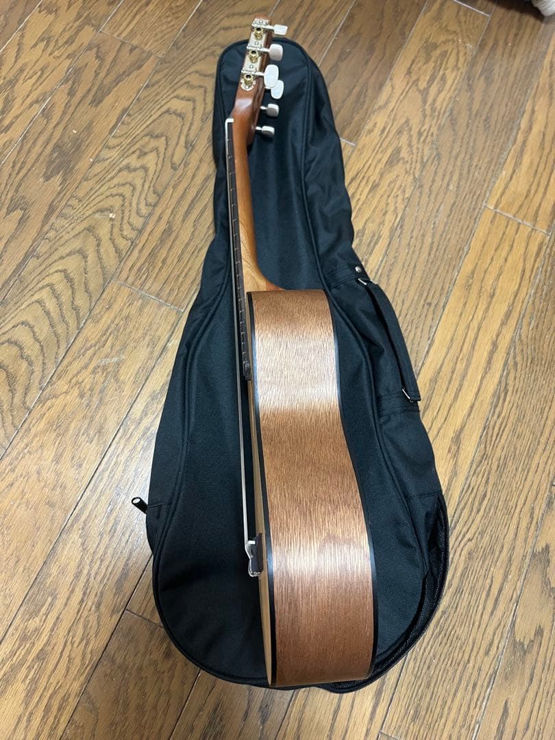 YAMAHA GUITARLELE (ミニギター)