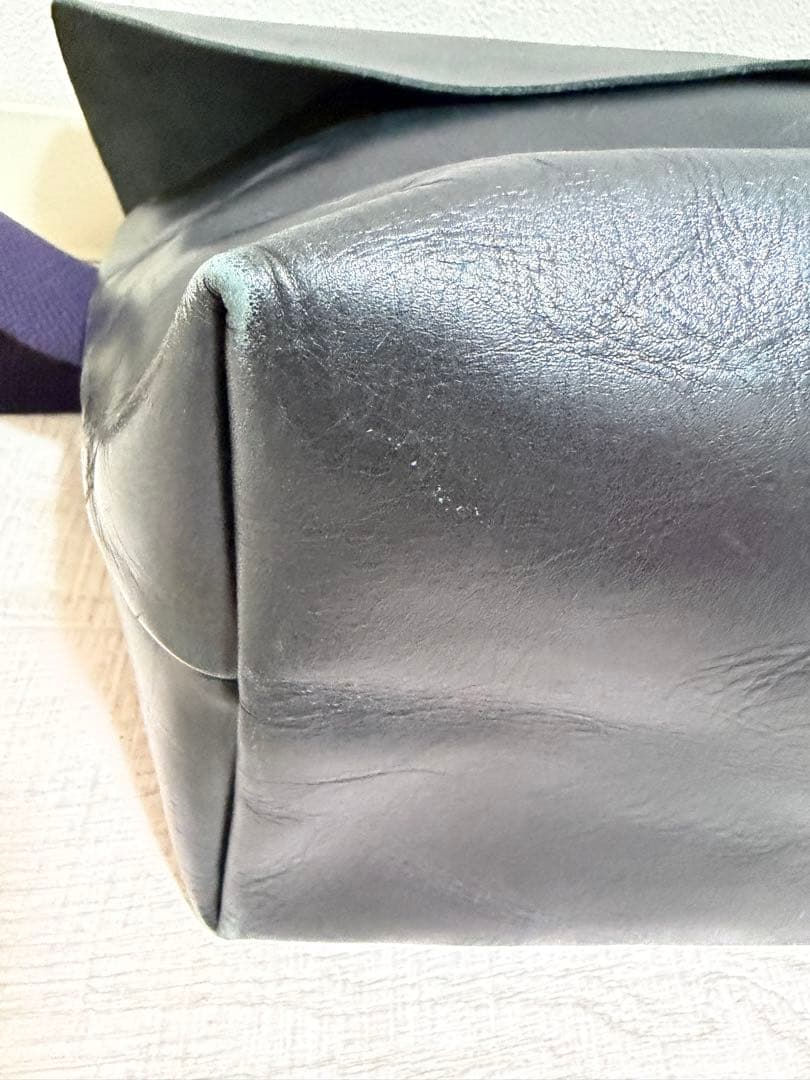 【良品】uni&co／レザーメッセンジャーバッグ