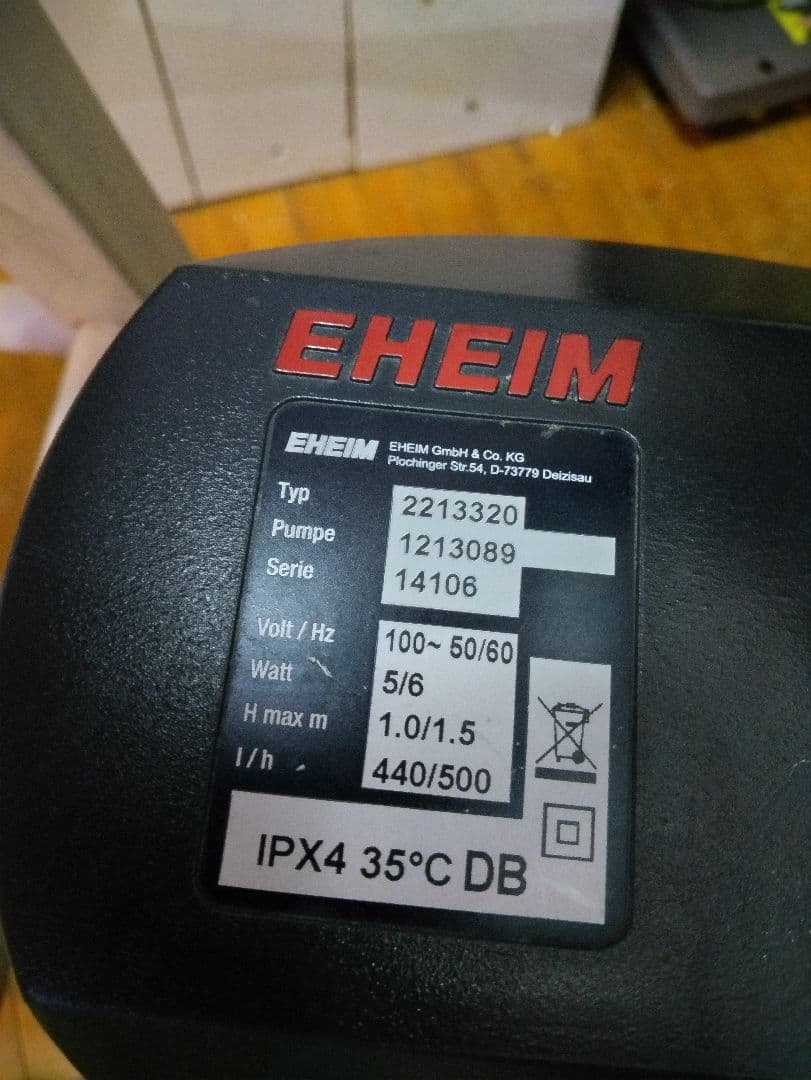 【今週限定値下げ】60センチオーバーフローガラス水槽 とエーハイム2213