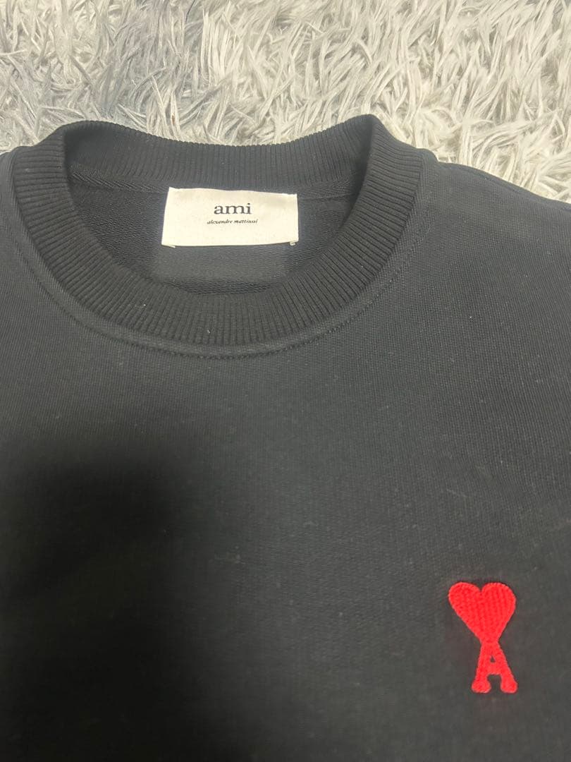 YYA_A　美品✨ami ブラック クルーネックスウェット