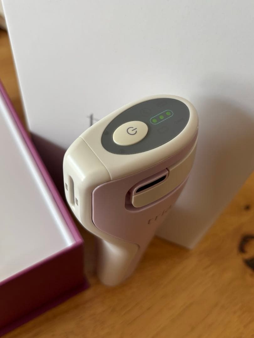 tria トリア　スキンエイジングケアレーザー