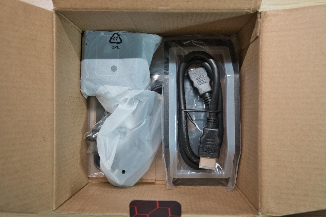 【ほぼ未使用】MINISFORUM UM580