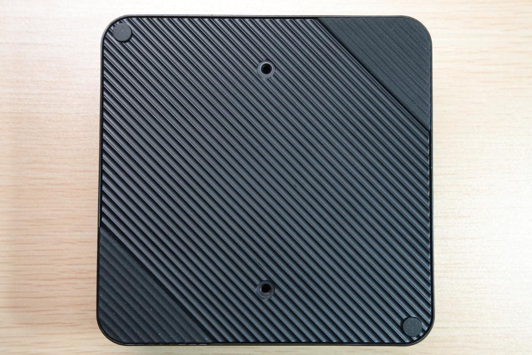 【ほぼ未使用】MINISFORUM UM580