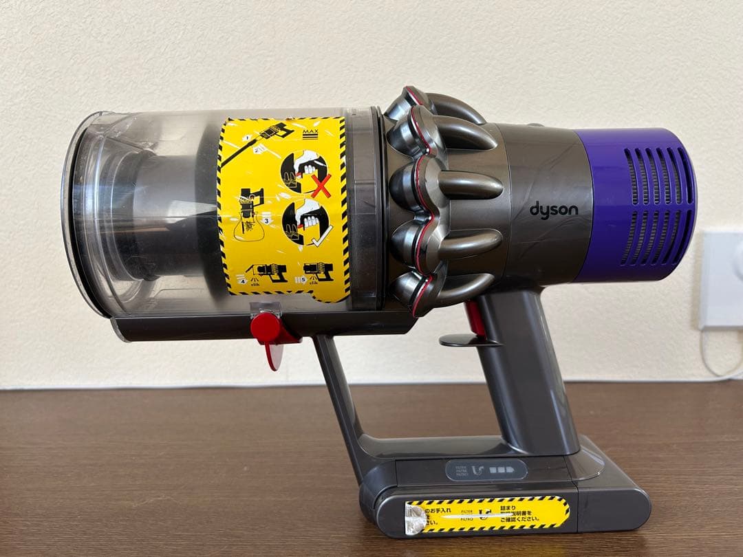 成龍Dyson cyclone v10 【ジャンク品】
